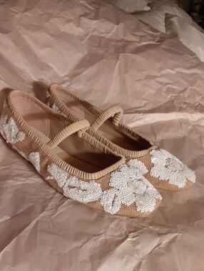 Dolce Vita Rhodie  Beige Floral Sequin Ballet Flats Sz 8
